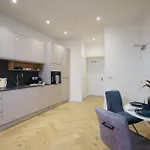 公寓 Fell View Residences Modern Escape By Letmestay